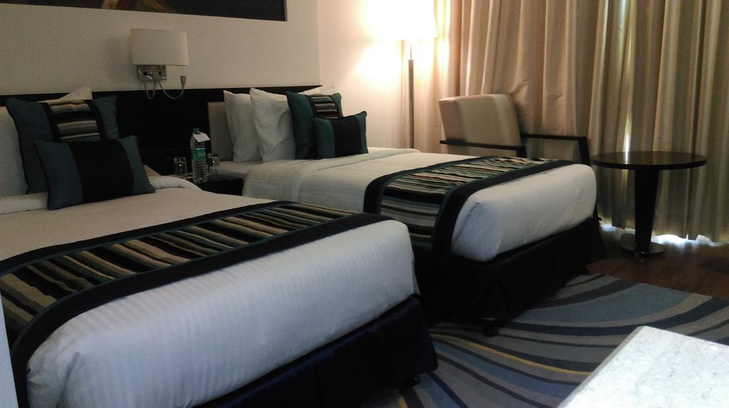 Hotel Country & By Radisson, Bhiwadi
